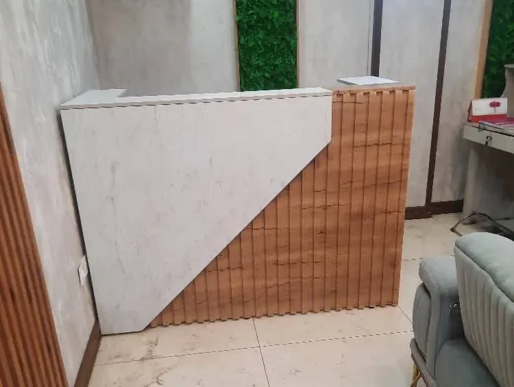 میز پذیرش مینیمال ویوارو کد R314