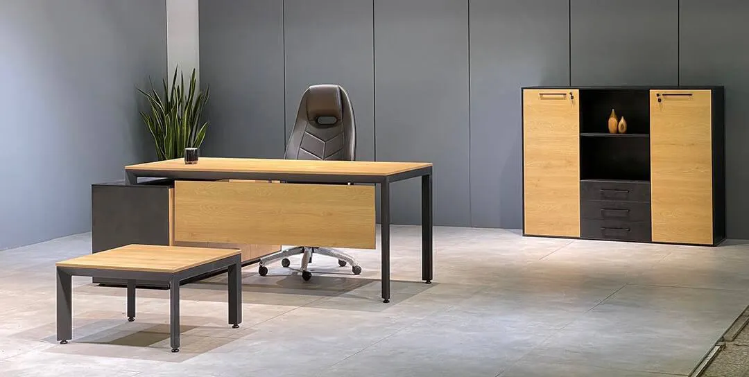 management desk M105 میز مدیریت پایه فلزی ال دار