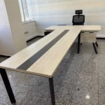 میز مدیریت با کنفرانس کد MC136