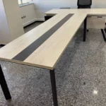 میز مدیریت با کنفرانس کد MC136